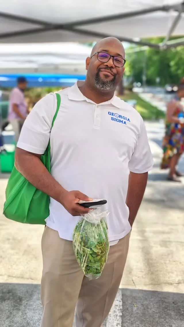 Your local farmers market is calling! Join us every Saturday 🌧️ or 🌞 from 11AM–6PM at Oyun Botanical Gardens for fresh, seasonal produce, artisan goods, and handcrafted wellness products—all from local farmers and small businesses. Why shop local? Because every dollar spent here: • Supports a grower, maker, or neighbor • Builds a stronger, more self-sustaining community • Fuels the local economy and keeps the community thriving Would love to see/meet you soon! @oyunbotanicalgardens 3353 Washington Rd, East Point, GA #SupportLocal #OyunBotanicalGardens #FreshMarketATL #FarmersMarketLove #ShopSmall #EastPointGA #LocalFoodMovement